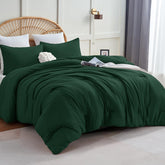 CozyLux cobertor Reina verde esmeralda con textura suave para dormir cómodo.