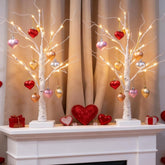 Arbol de abedul iluminado de Efunly con 24 LED y corazones, ambiente romántico