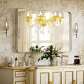 Espejo VooBang para baño con marco profundo plateado, ideal para baño moderno.