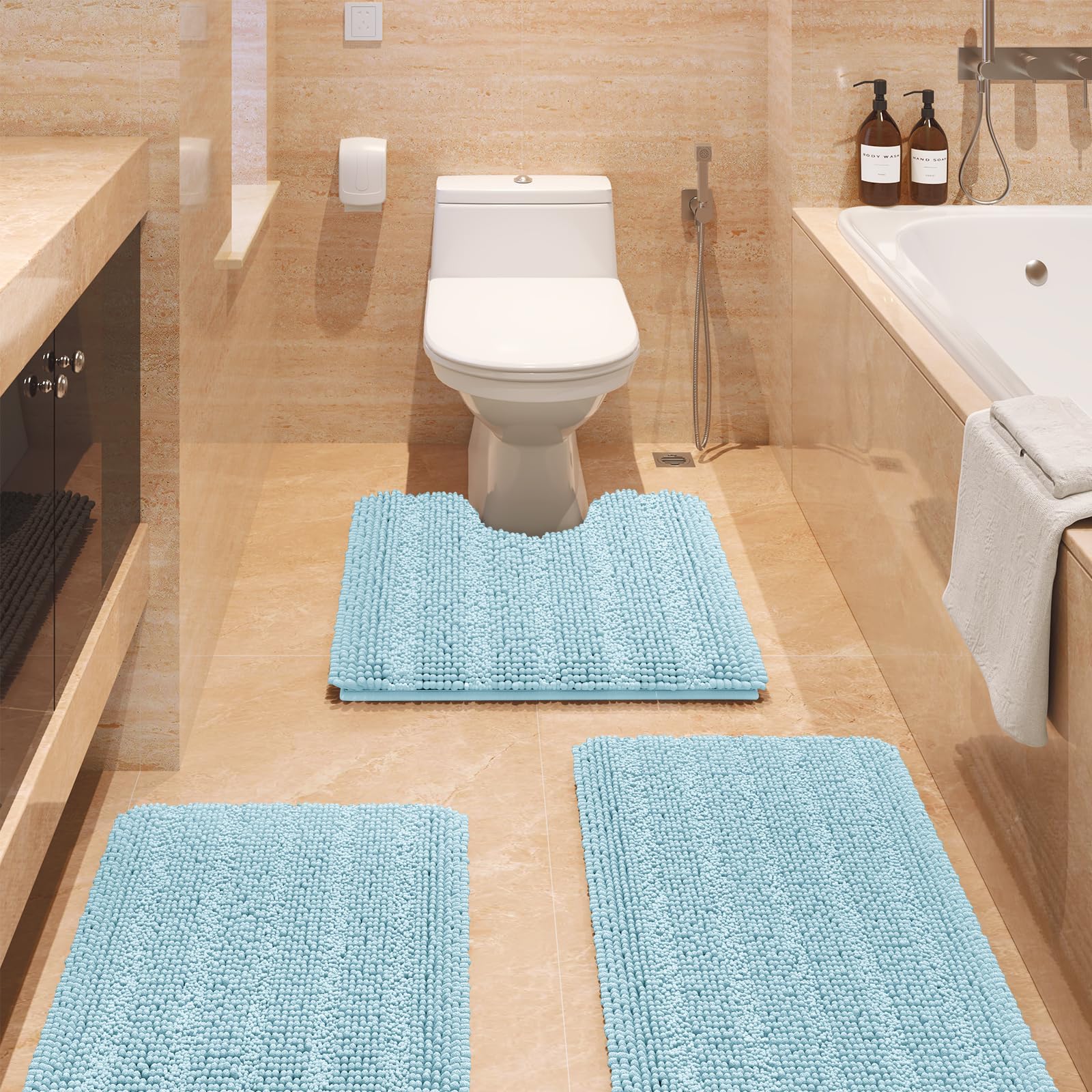 ACCUMTEK conjunto de tres alfombras para baño en azul spa, para uso diario.