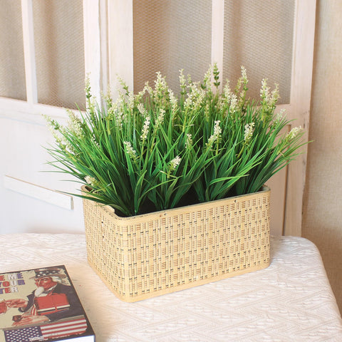 alyptus grama artificial en maceta blanca, aspecto realista y duradero