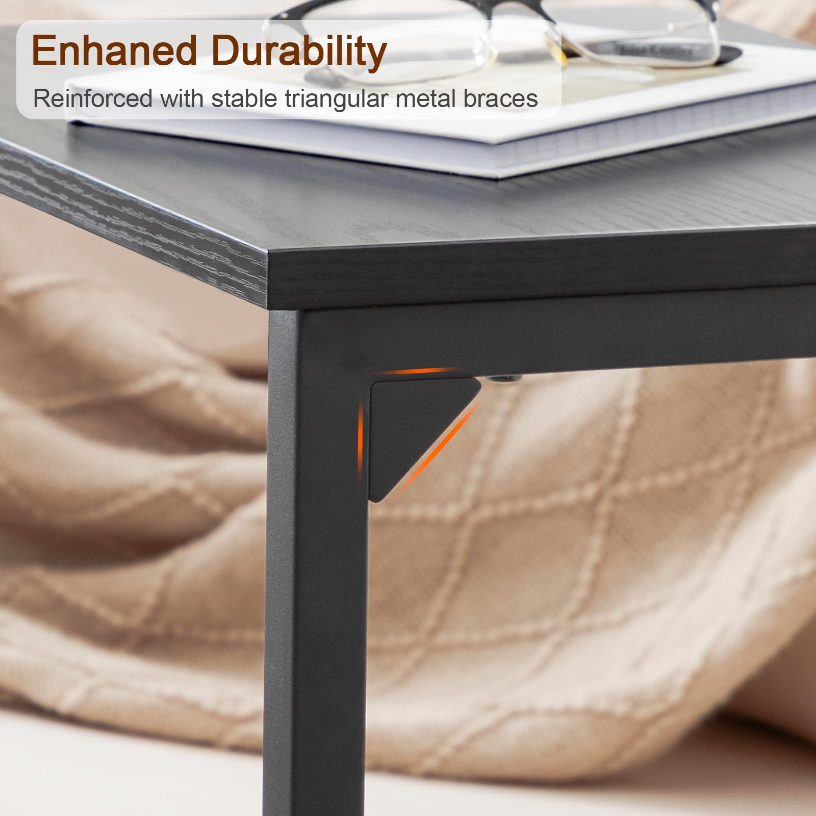 AMHANCIBLE aprovecha espacios pequeños con mesas laterales versátiles.