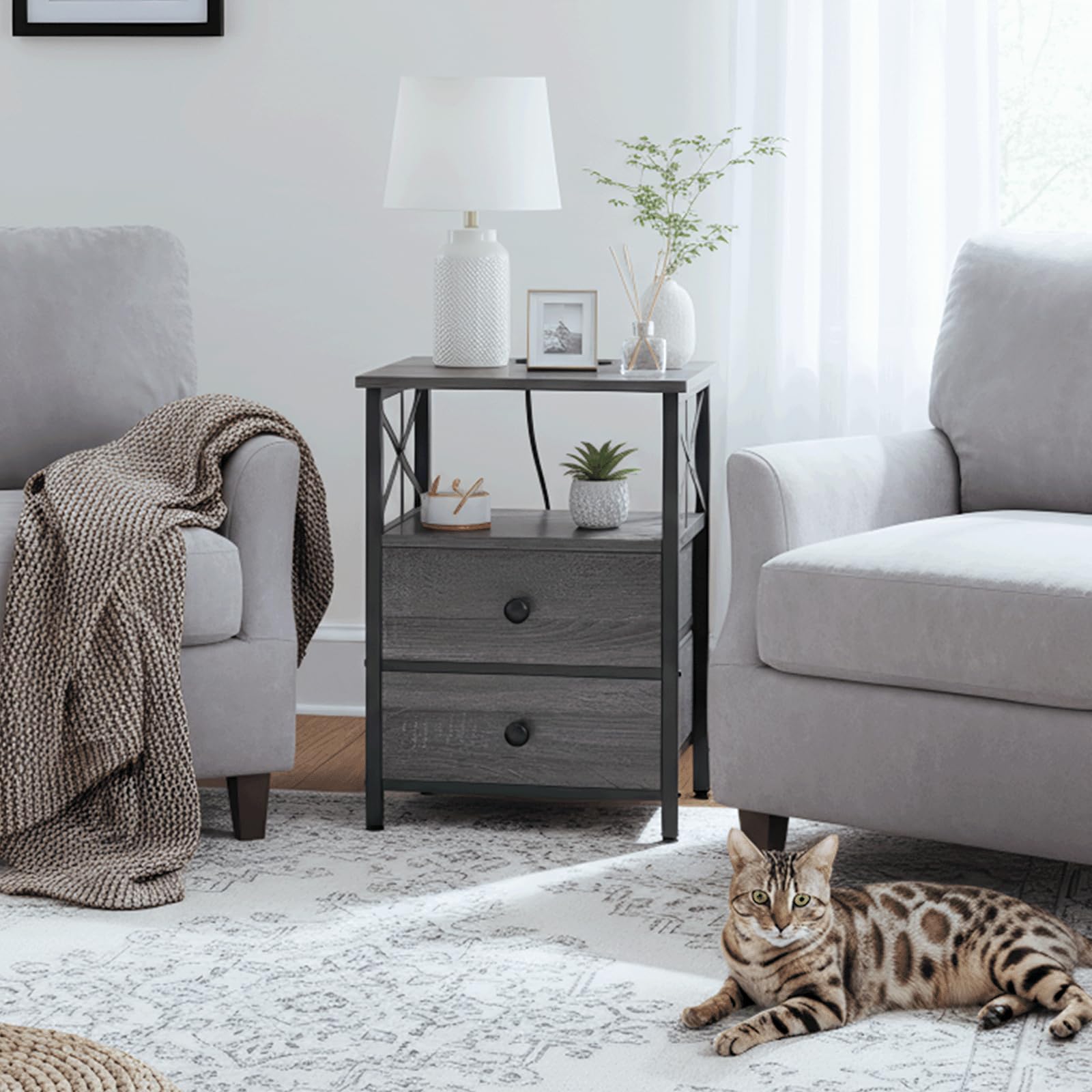 AMHANCIBLE mesita de tamaño compacto ideal para espacios pequeños