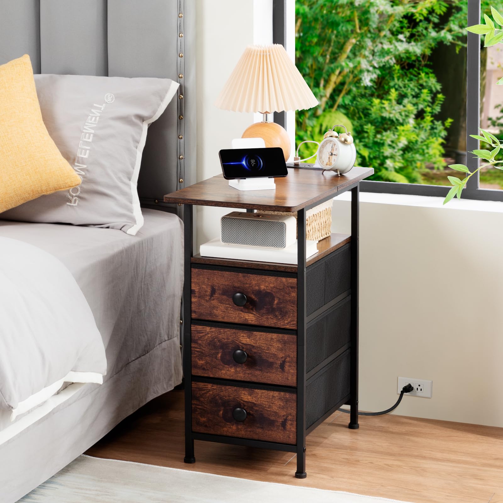 AMHANCIBLE mesa lateral con puertos USB para carga práctica de dispositivos