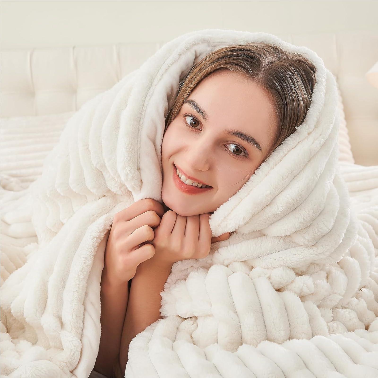 BEDELITE Colcha rayas 3D crema diseño elegante para dormitorio moderno