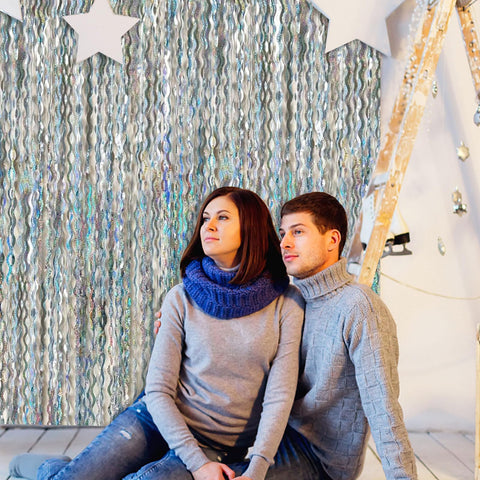 Aporta brillo y dinamismo a la entrada o fondo.