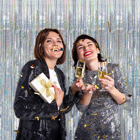 BOMSI cortina plateada añade reflejos deslumbrantes en la entrada