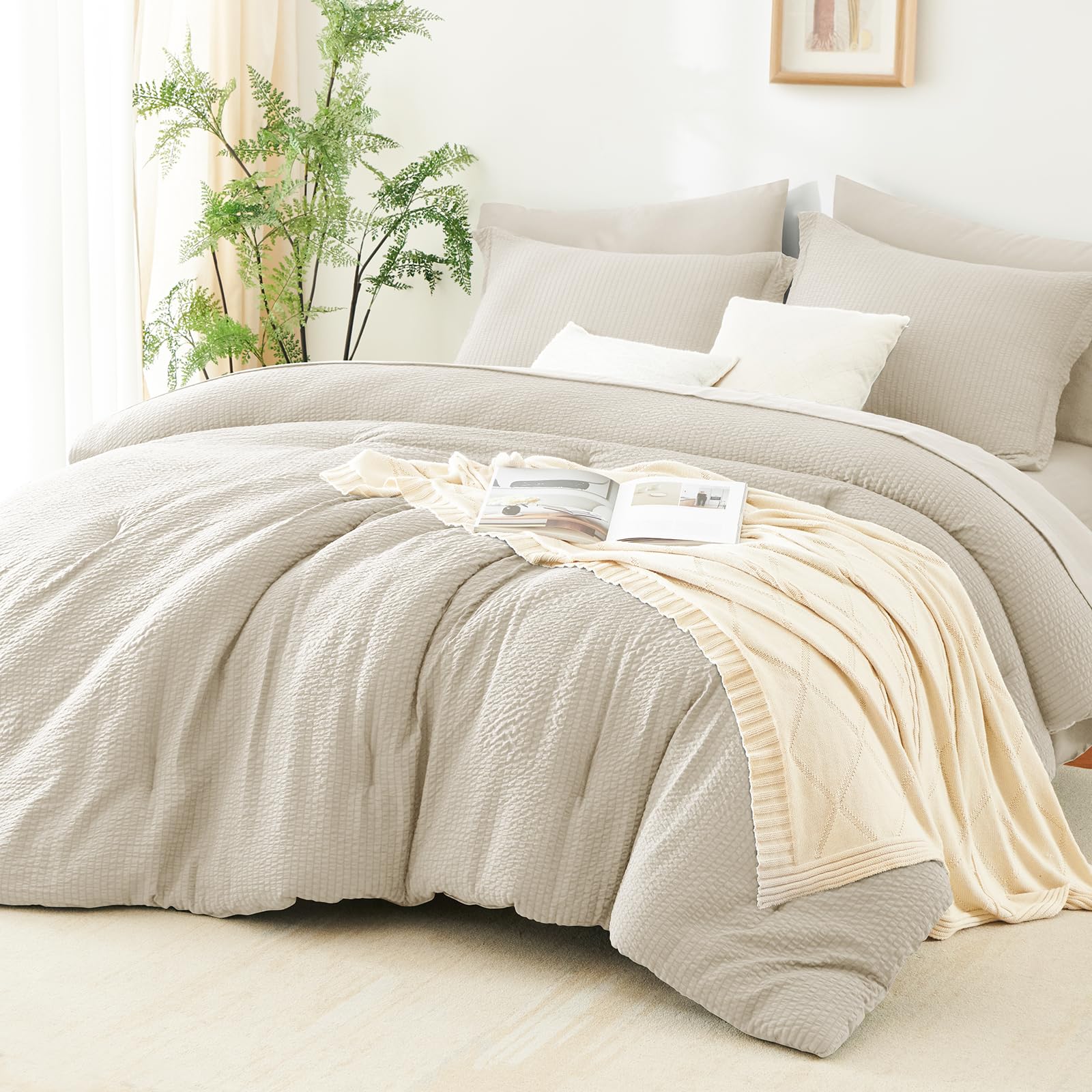 CozyLux conjunto cama queen beige rayas, toque suave y estilo boho para cualquier habitación