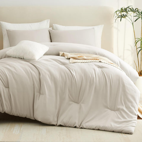 CozyLux colcha beige, sensación suave para todas las estaciones y confort continuo.