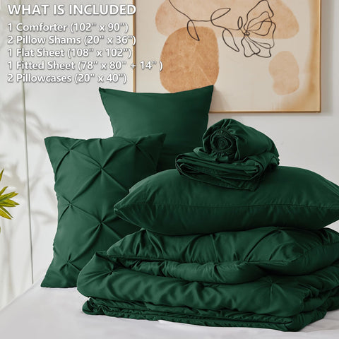 Cozylux detalle plisado diseño verde esmeralda aporta elegancia sutil.