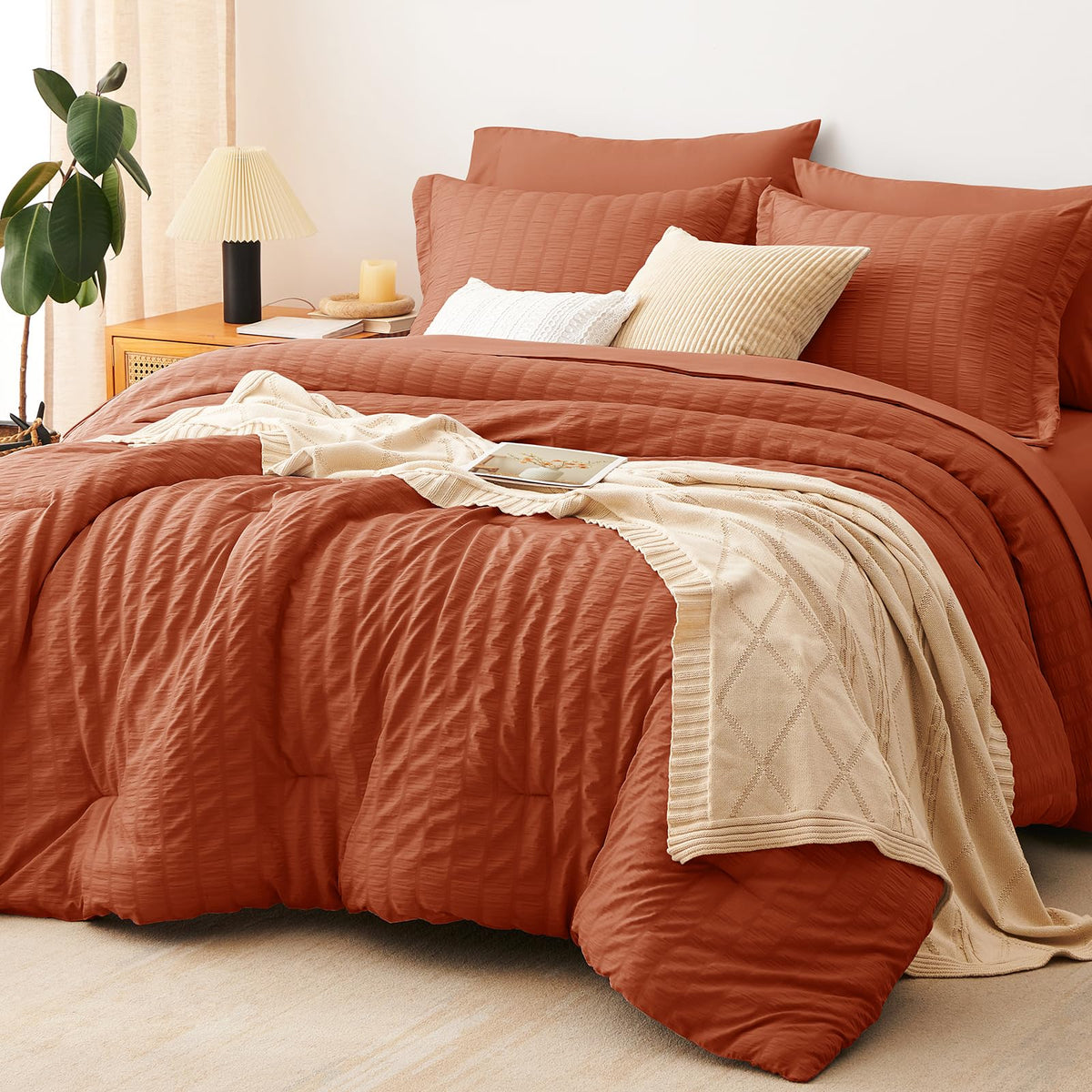 Cozylux juego de cama Reina naranja quemado seersucker para un look cálido y elegante.