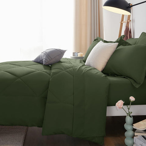 CozyLux sábana plana tamaño rey, color verde oliva, superficie lisa para cama ordenada