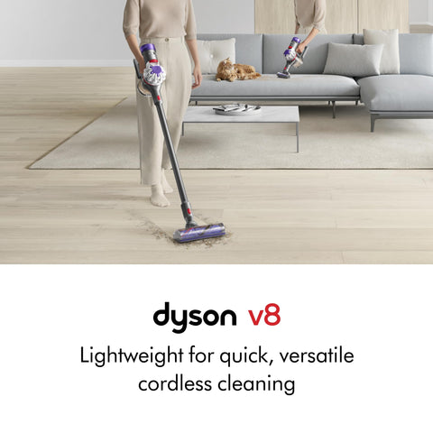 Dyson V8 con Hair Screw eliminando pelo y pelos de mascotas