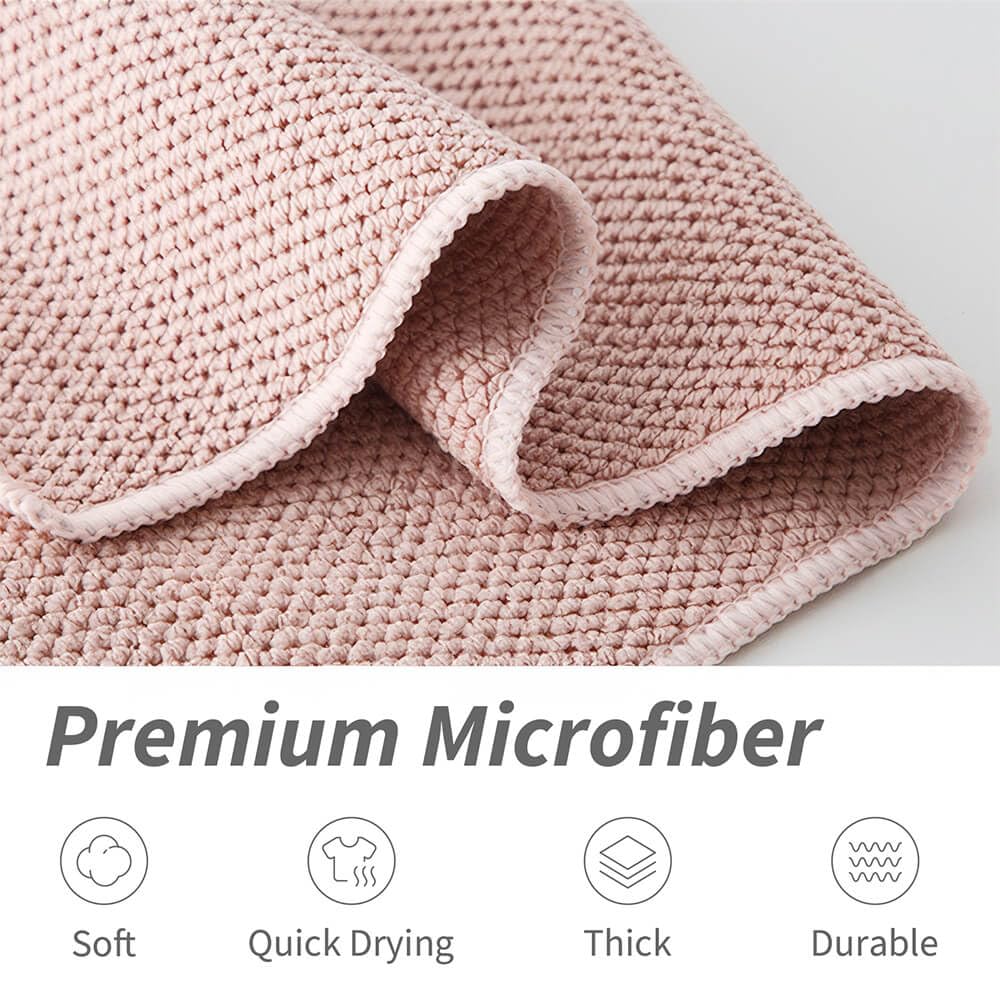 Toalla con gancho de EubooTree lista para colgar cerca de la máquina.