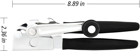 Abrelatas genérico en cocina profesional, diseño fiable para tareas repetidas.