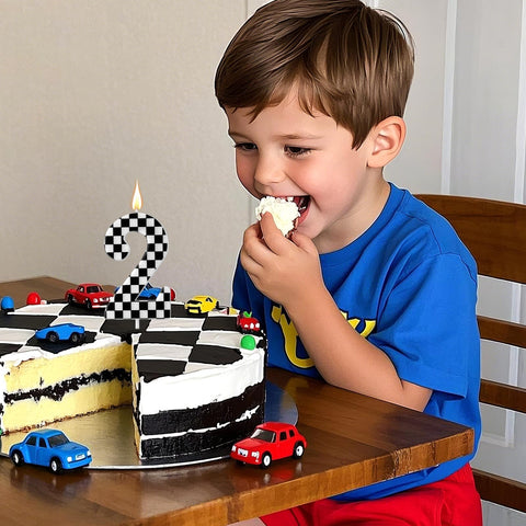 Vela Gosknor de tamaño 10-4 cm, visible en tortas de cumpleaños.