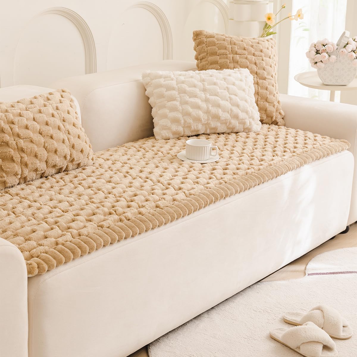 Gumfolk Plush: protección contra pelo, arañazos y derrames.