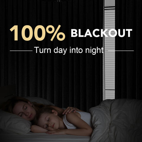 Detalle del forro térmico blanco de las cortinas H.VERSAILTEX.