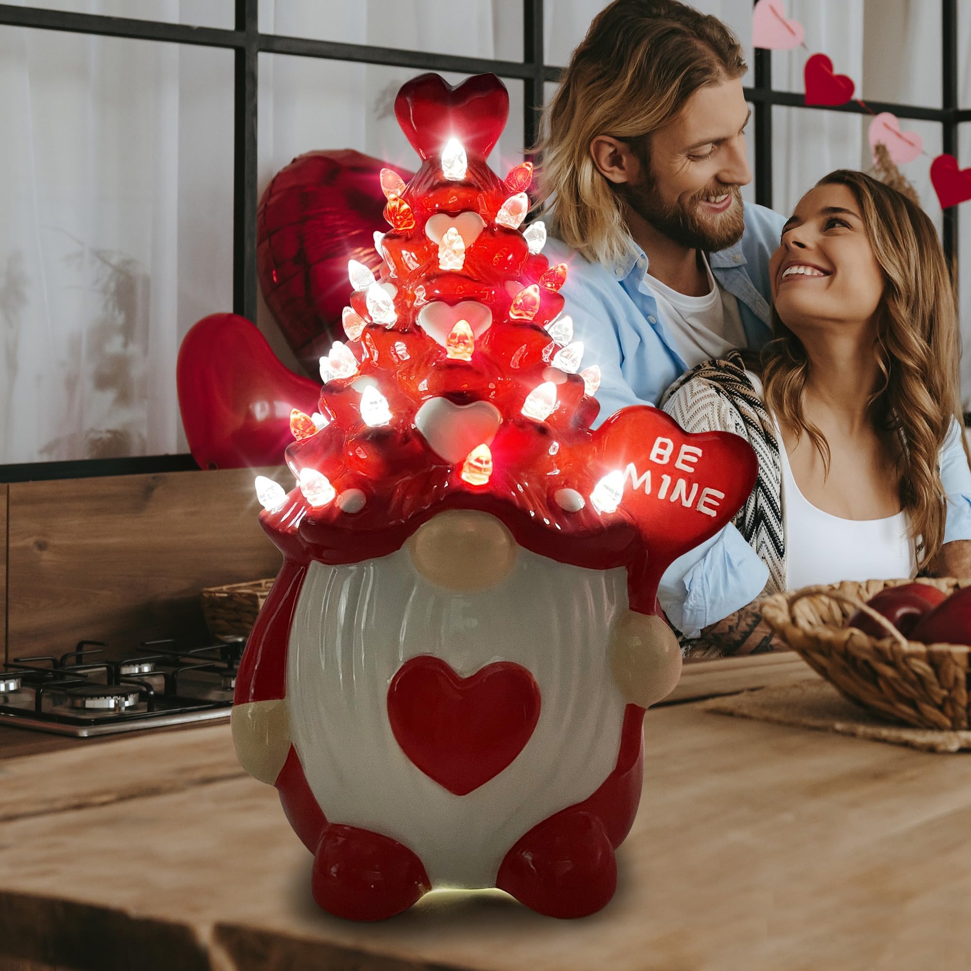 Hexagram gnomos cerámicos con iluminación suave para cenas íntimas.