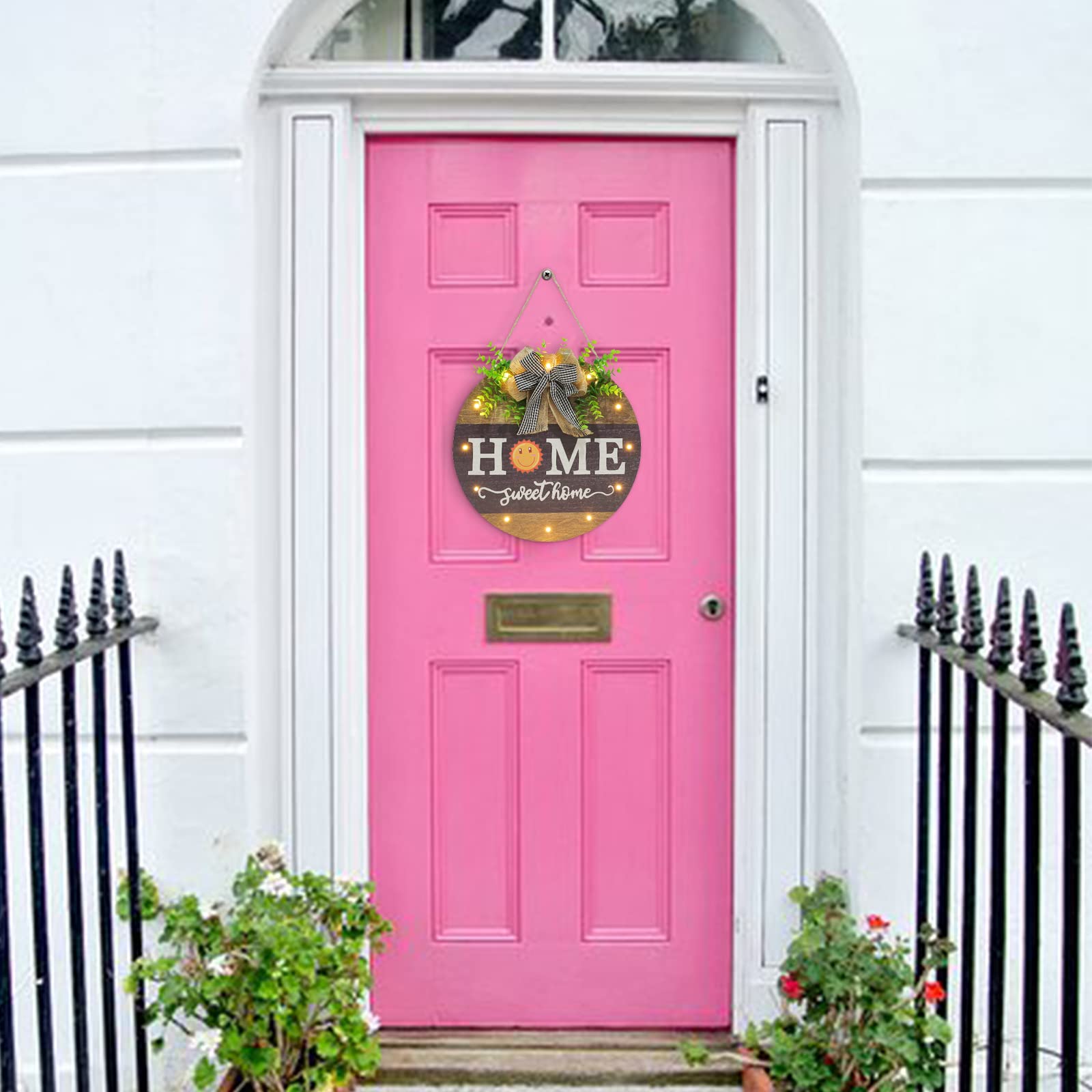 Decoración de puerta rústica HOMCDALY en madera, ideal para porches exteriores.