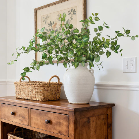 Ramas de eucalipto artificial HyeFlora para centro de mesa elegante