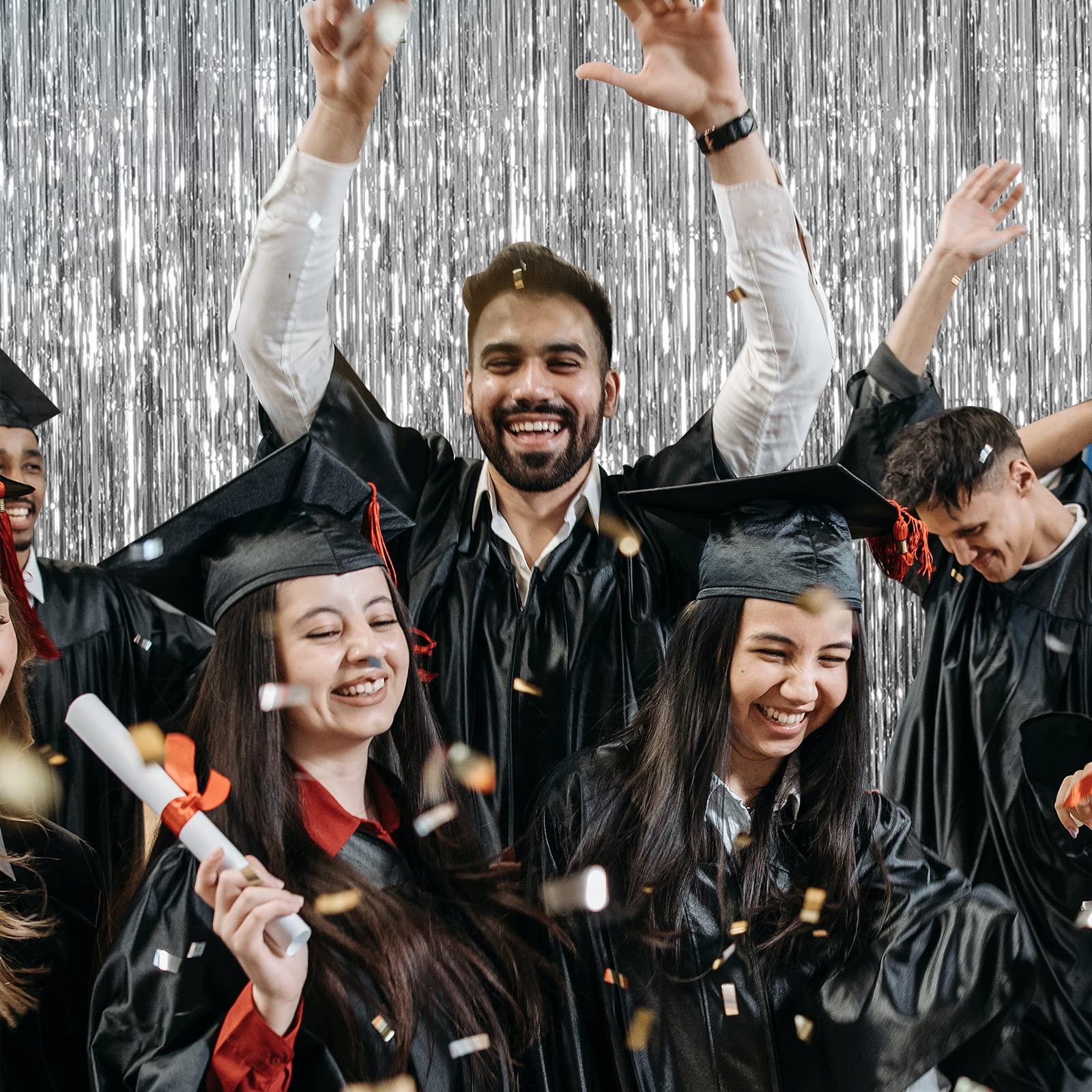 K.E.J. cortina de flecos metalizados plateada para bodas, ambiente elegante