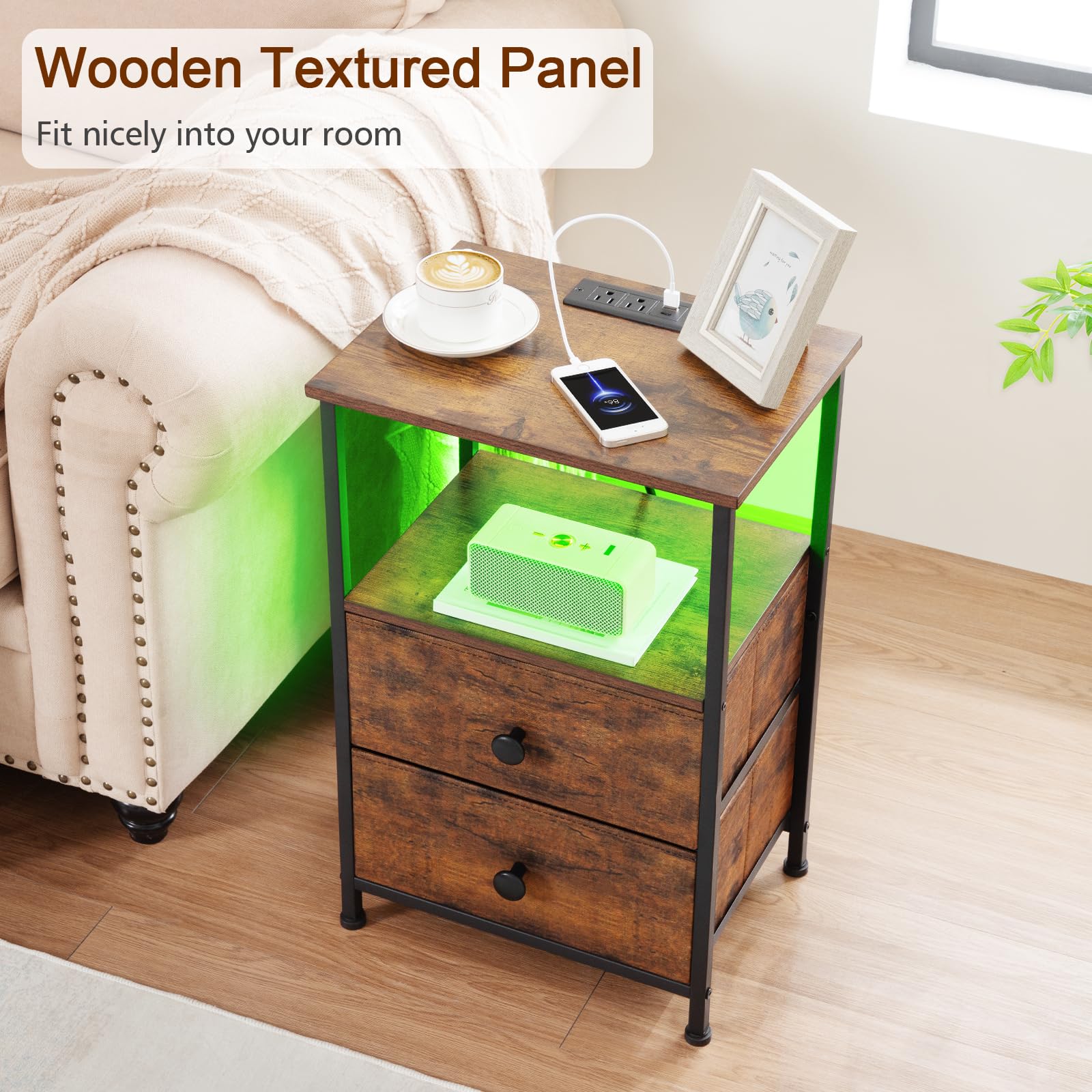 Uso versátil de la mesita LOAKEKEL ideal para dormitorio o apartamento