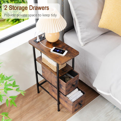 Uso diario práctico en salas de estar para guardar mandos y revistas.