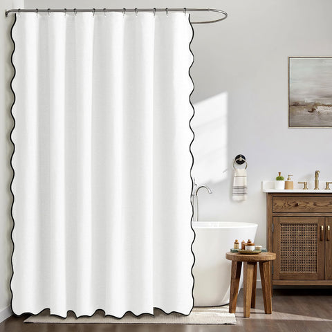 Cortina MIULEE con anillos metálicos para un montaje rápido y suave deslizamiento.