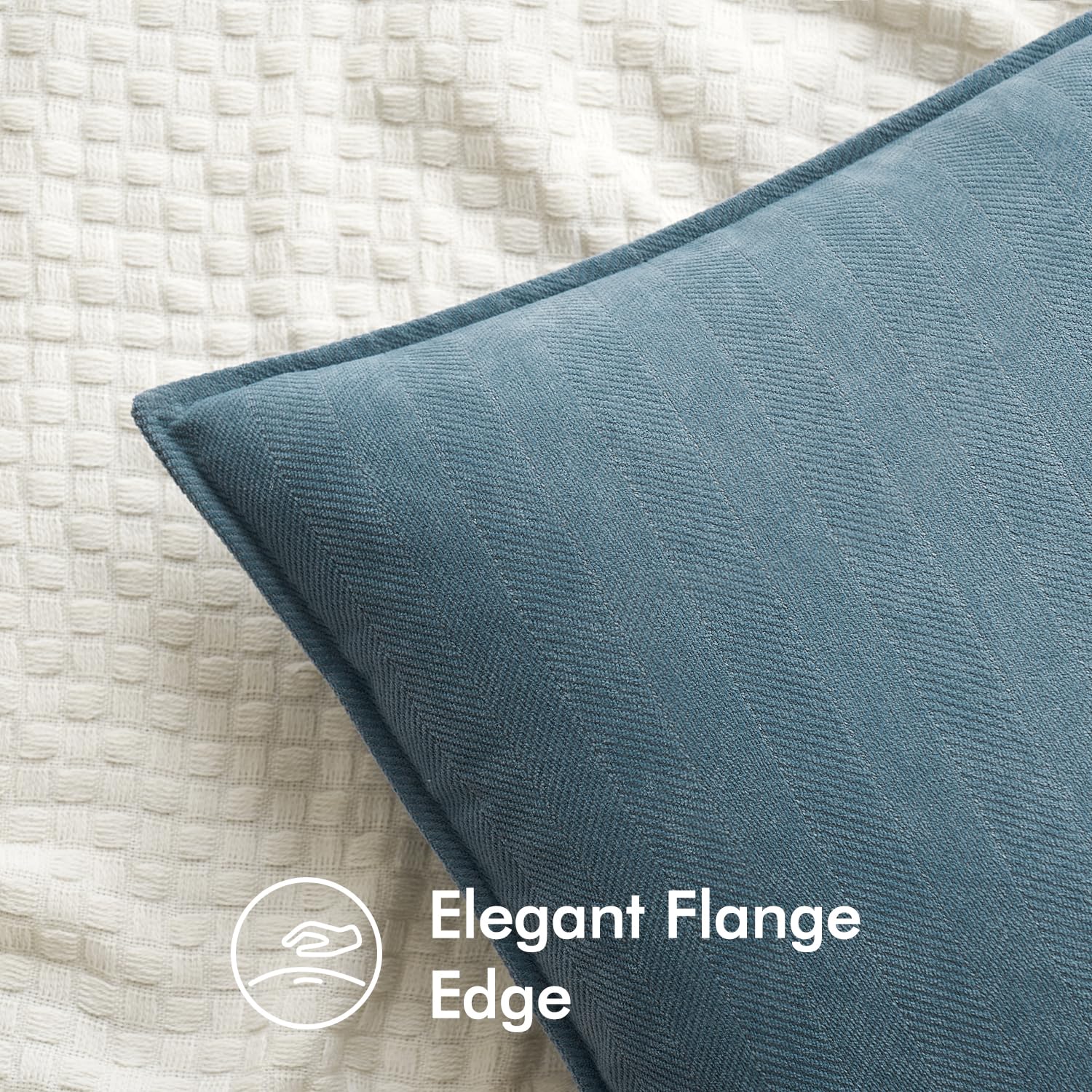 MIULEE funda cojín chenilla azul empolvado, detrás mantiene aspecto elegante y limpio.