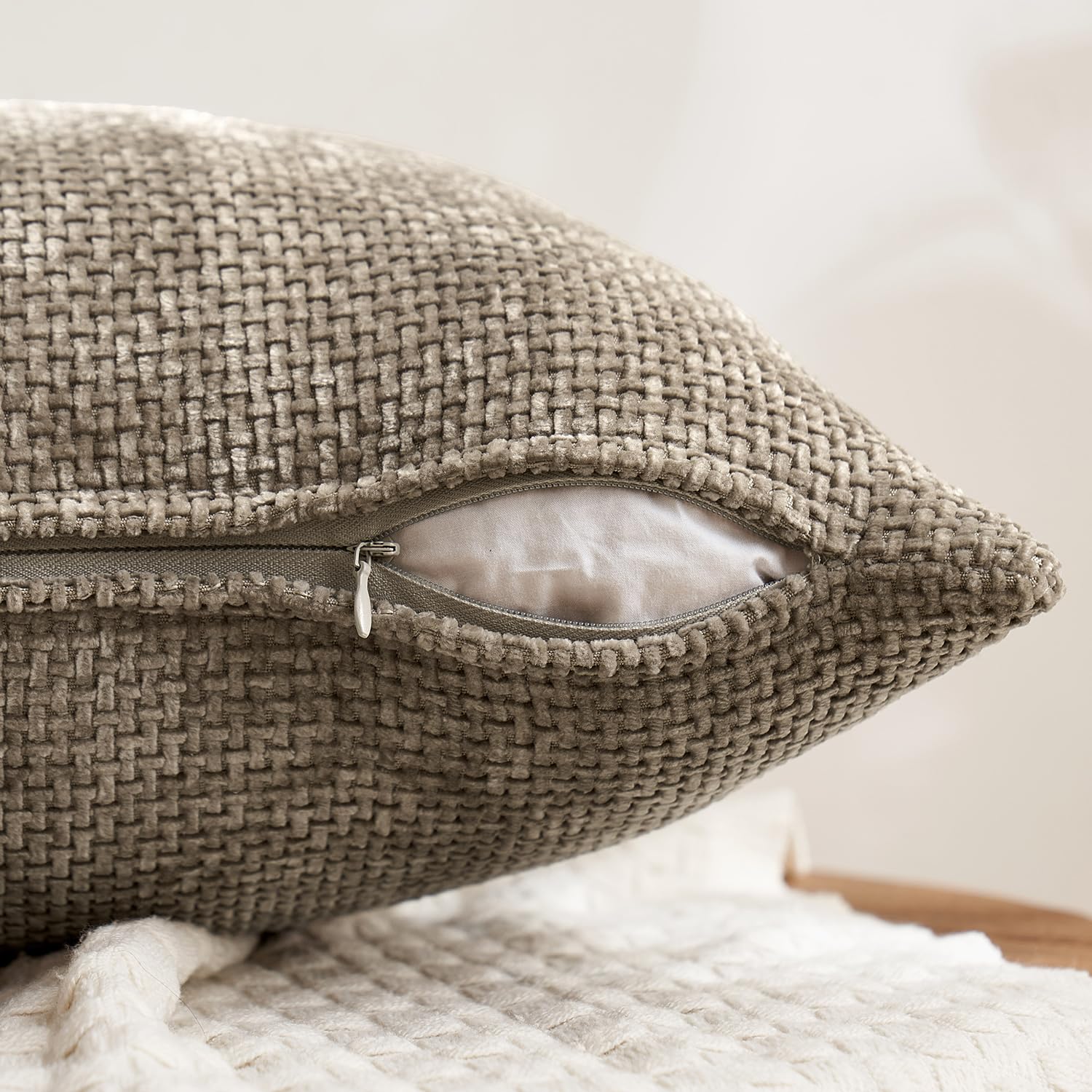 Funda MIULEE de cojín con cremallera invisible 18x18, fácil cambio de inserto.