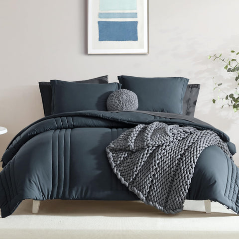 Monbix King Size Comforter Set en empaque vacuo, envío compacto y seguro.
