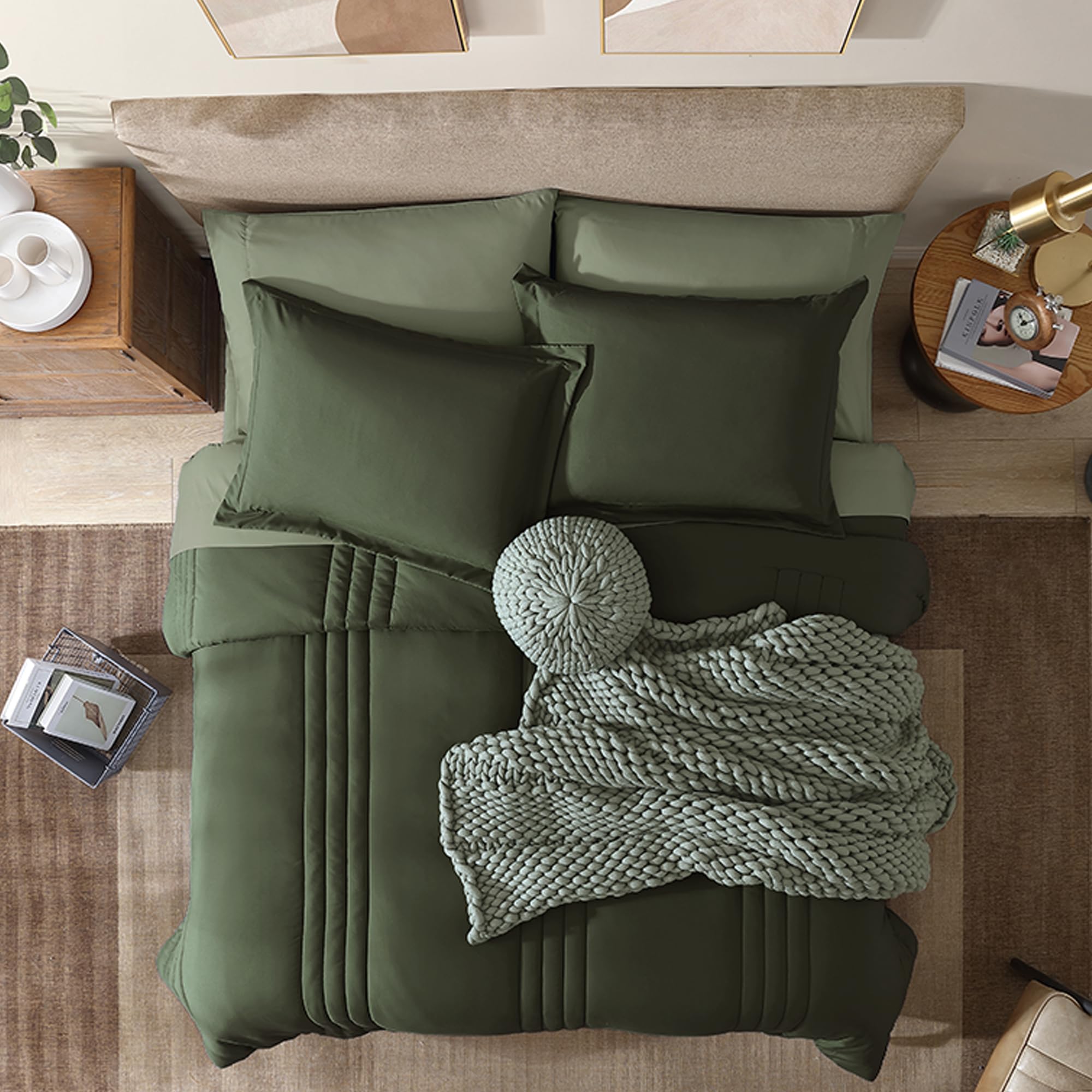 Sábana plana Monbix Reina oliva aporta suavidad y aspecto limpio.