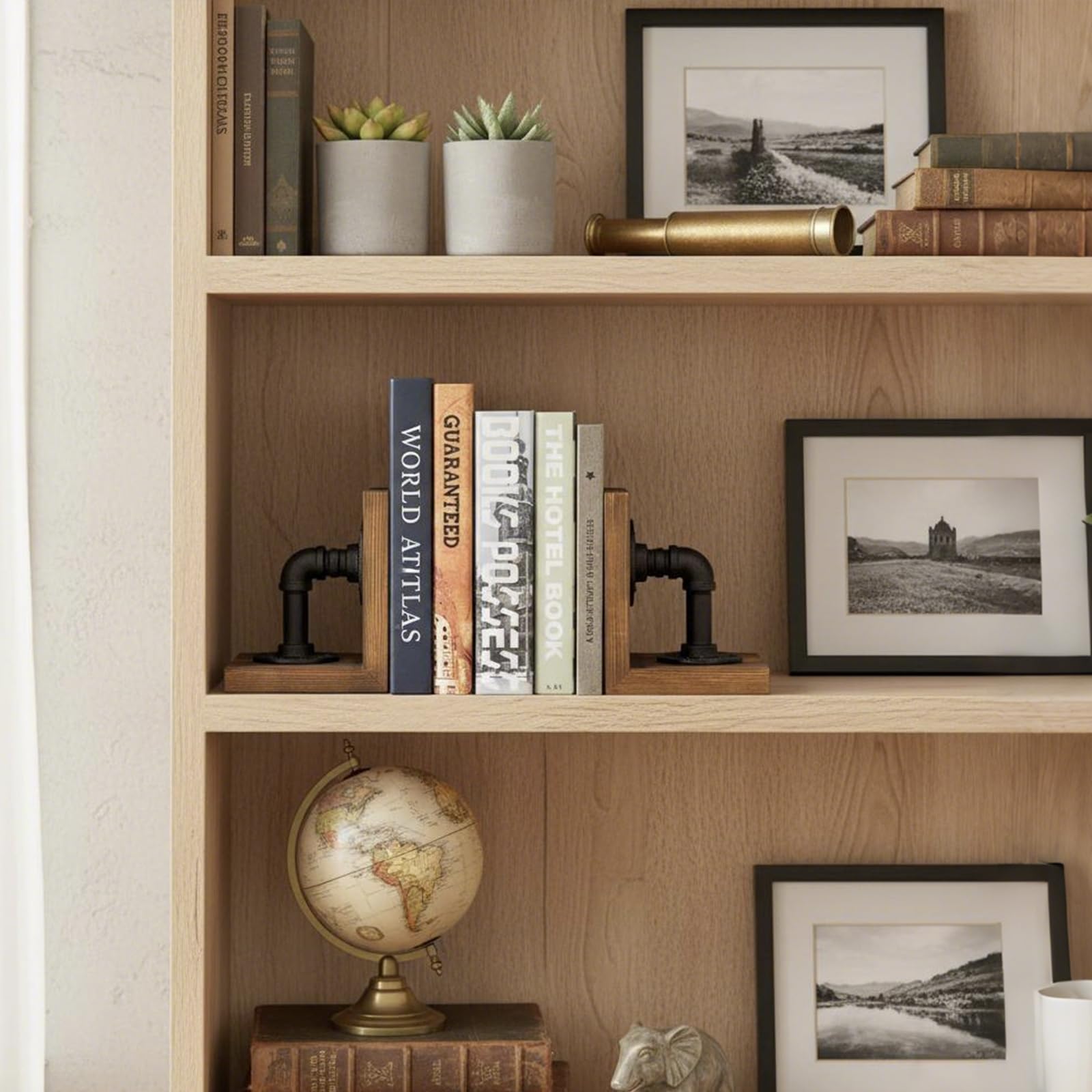 MyGift endos-libros con base amplia y pies de goma antideslizantes.