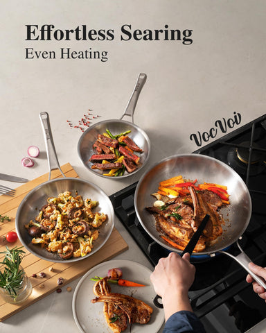 Olla de 1,5 qt con tapa del Juego Tri-Capa para cocinar a fuego medio.