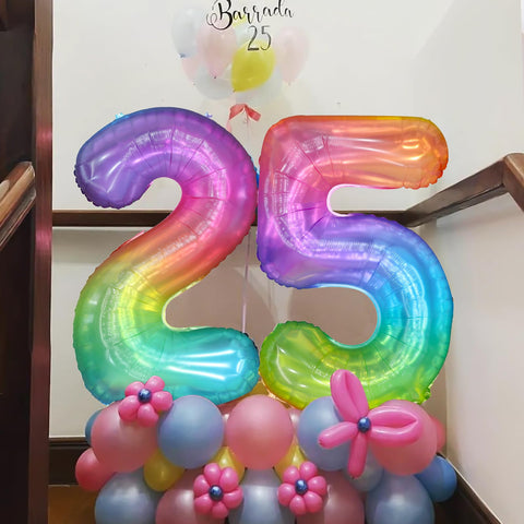 Balón PatiCool número 5 arcoíris, perfecto para fotos y momentos especiales.