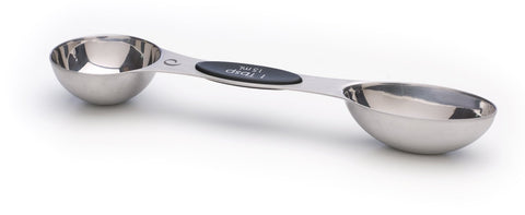 Cucharas de medición de extremo doble para condimentos y líquidos con precisión.