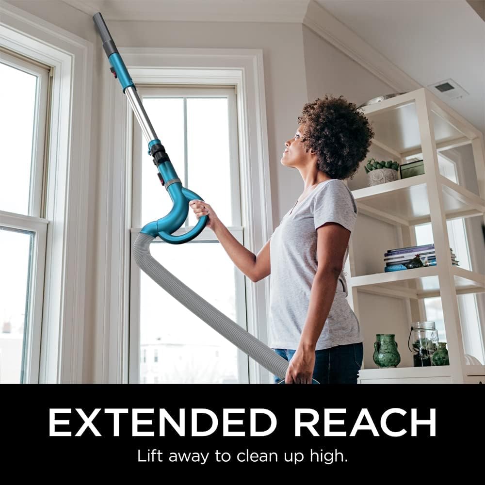 Accesorio para rincones Shark NV380 llega a rendijas y huecos.