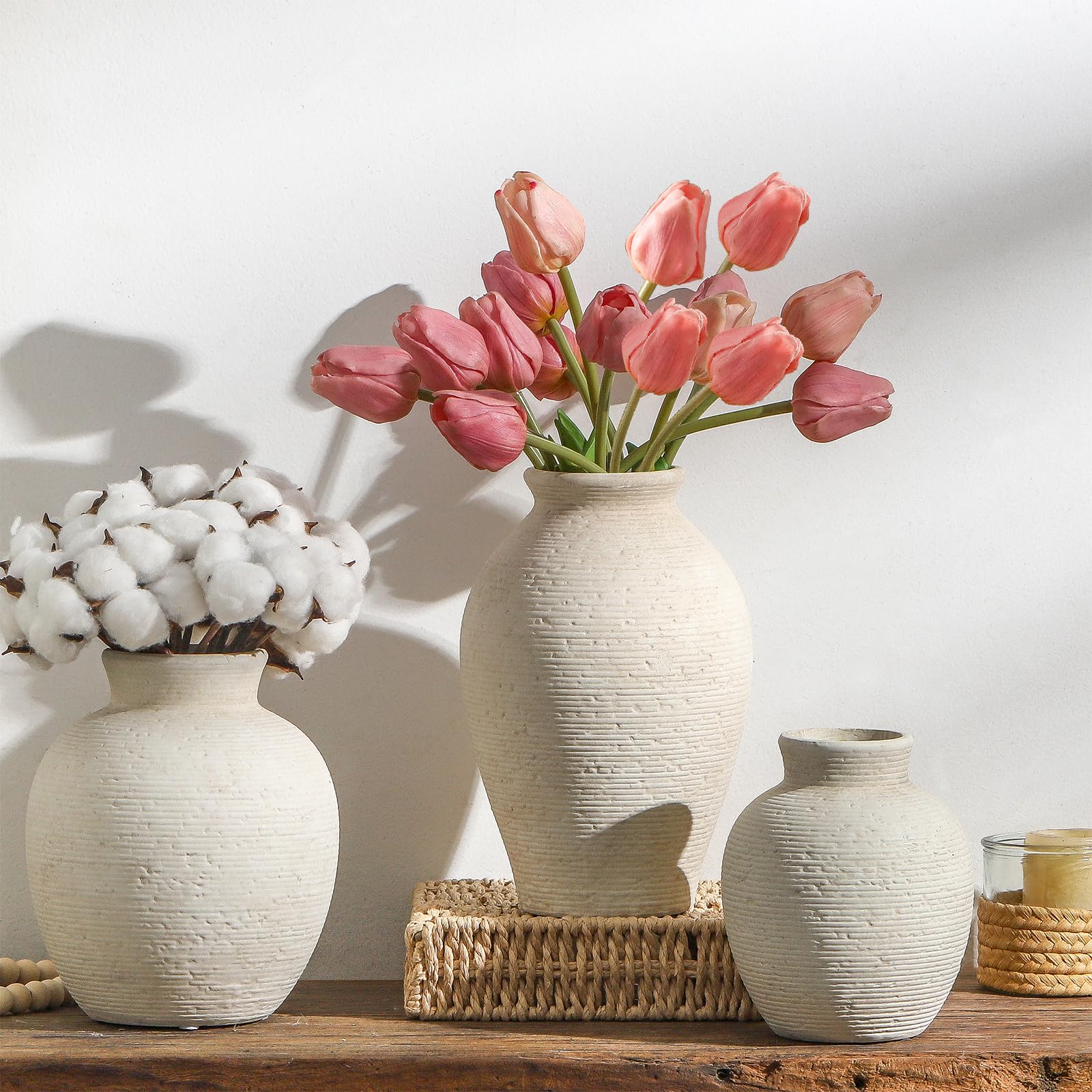 Vanselia vaso cerámico rustico-vintage, aporta carácter cálido a interiores.