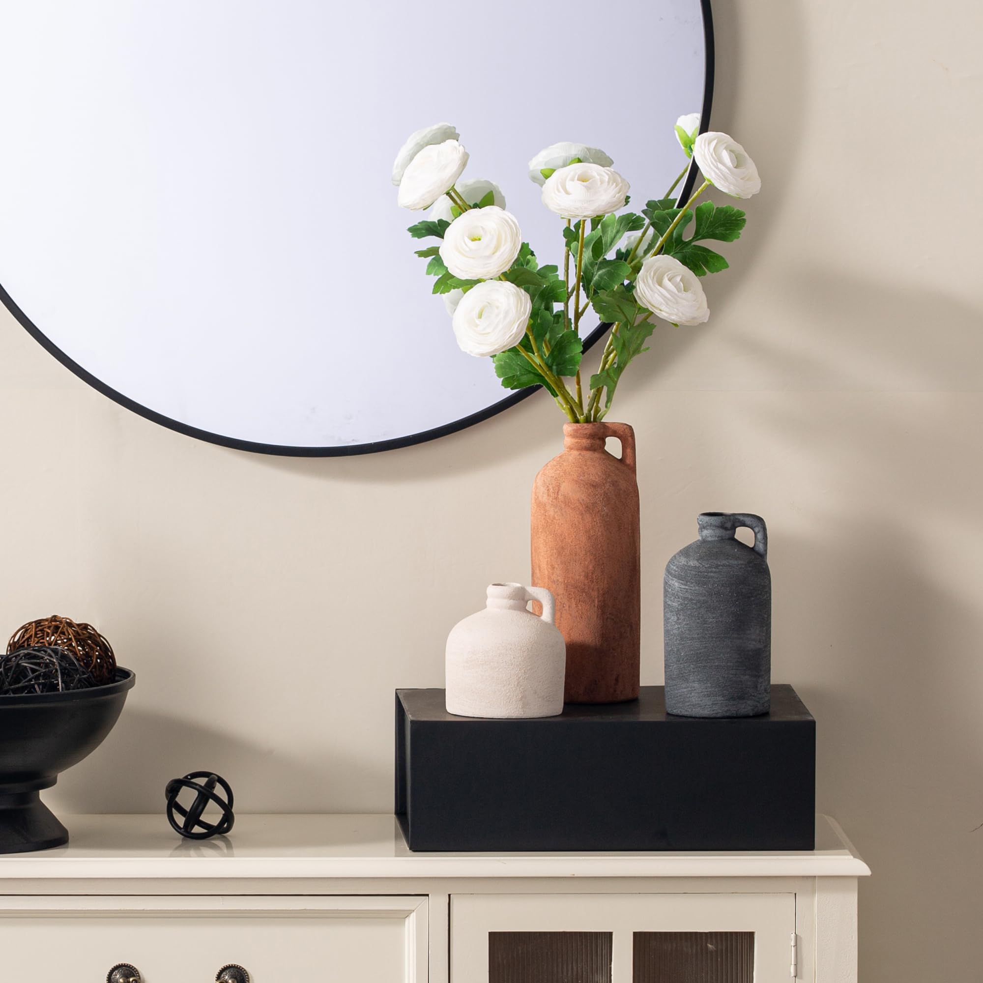 Vanselia diseño artístico moderno para realzar mesas y estancias.