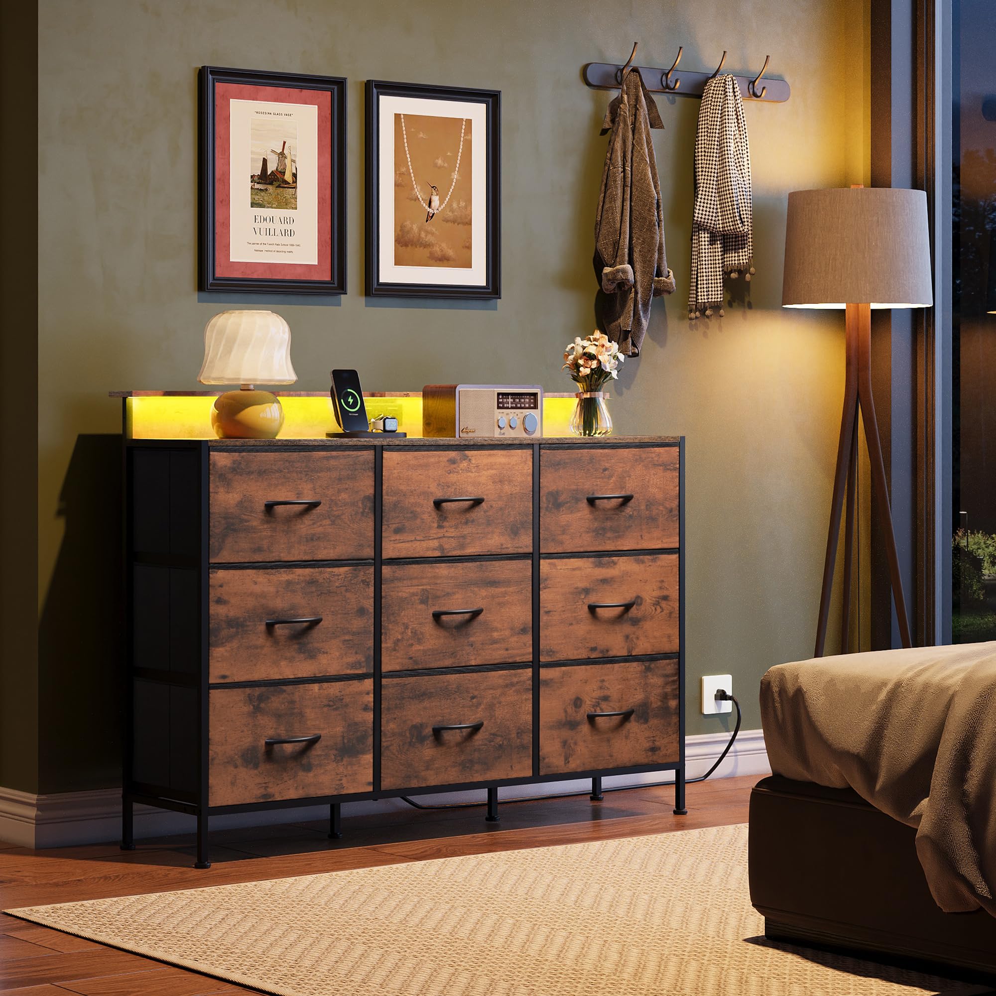 WLIVE iluminación LED para crear ambiente en salas y noches de cine.