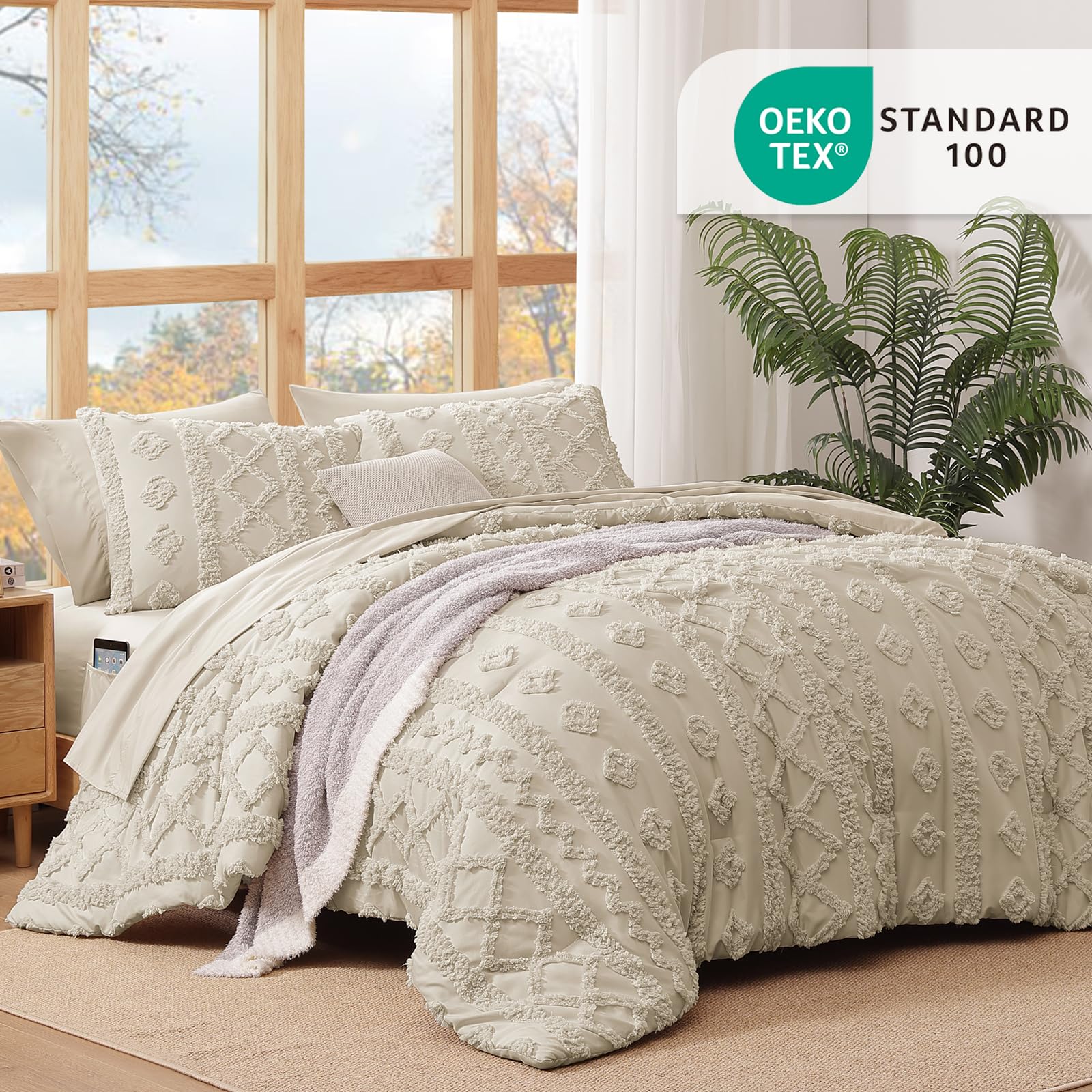 WRENSONGE detalle de costuras en edredón beige acolchado para durabilidad.