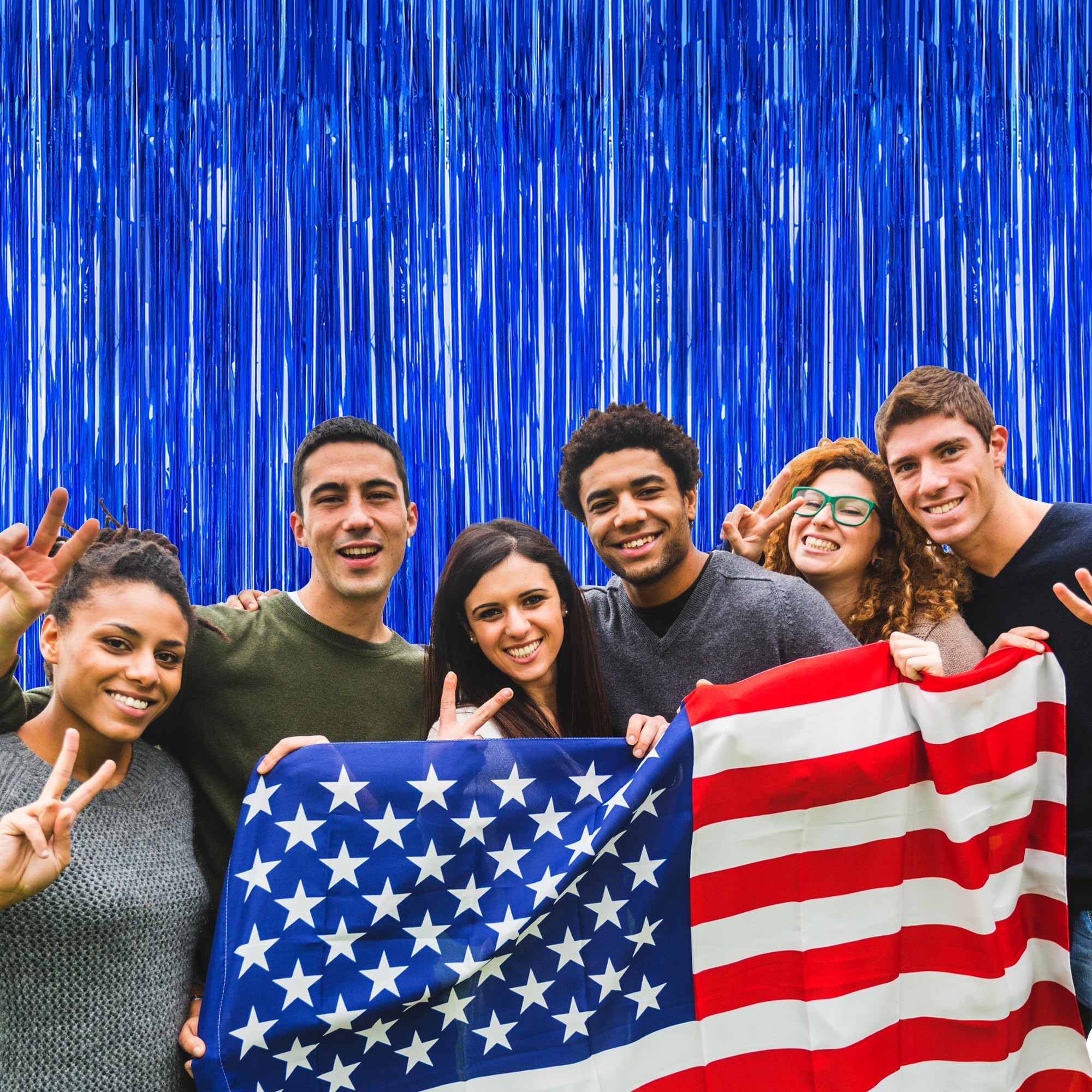 Detalle de flecos metalizados ZATAYE azul marino, ideal para crear atmósfera festiva.